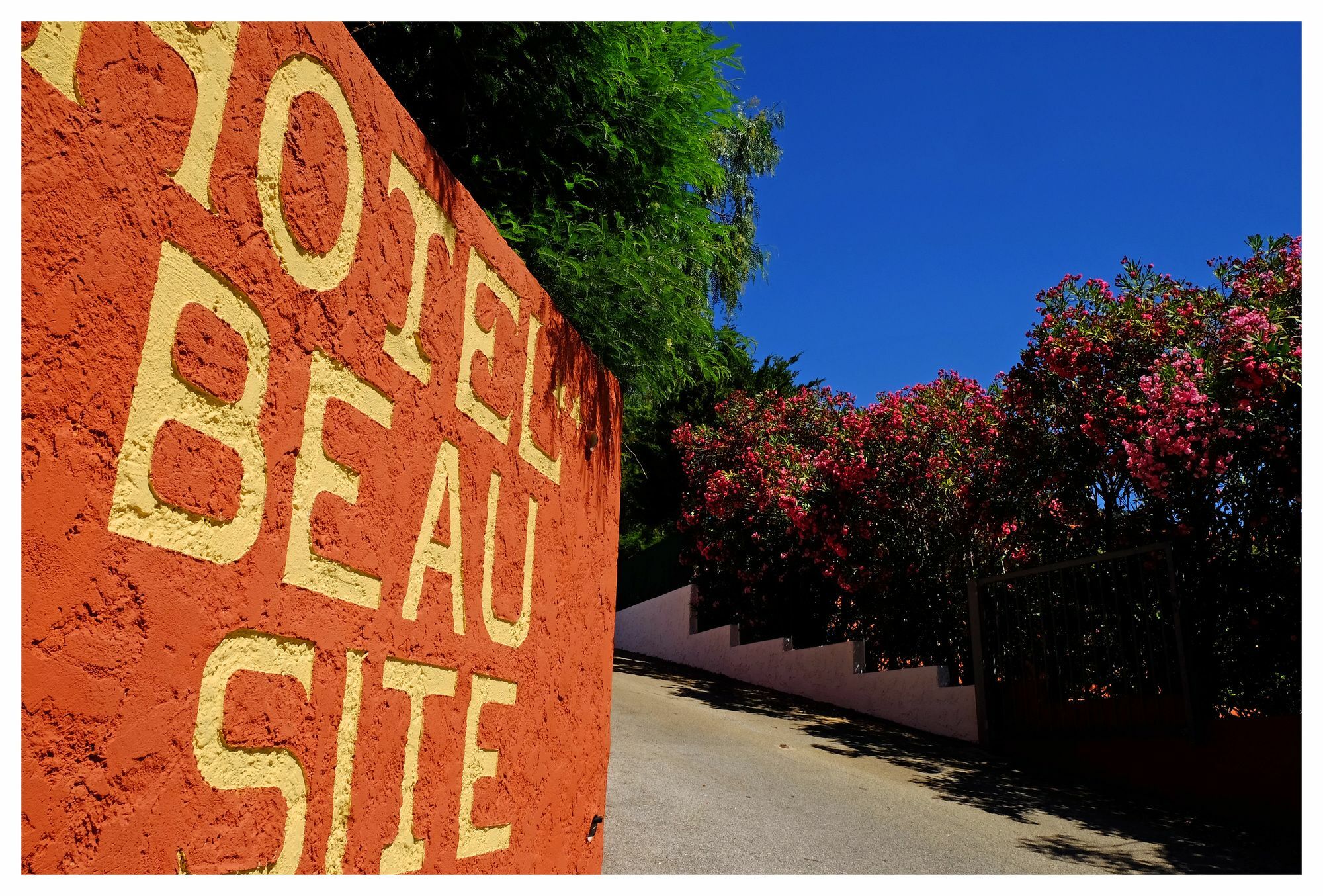 Hotel Beau Site Le Lavandou Exterior photo